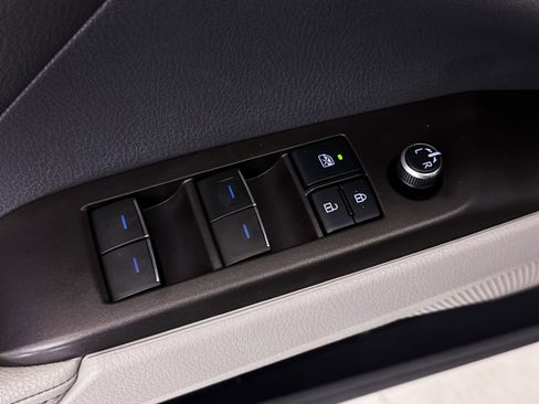 Used 2021 Toyota Camry XSE w/ Navigation Package image 22