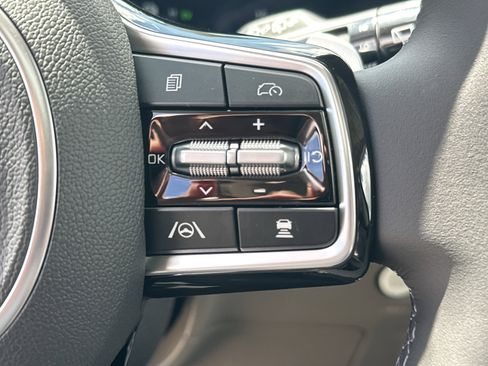 New 2026 Kia Carnival SX image 19