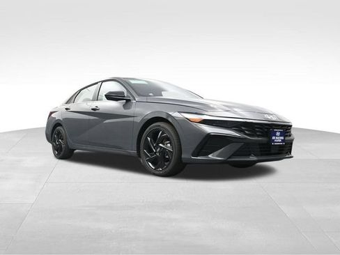 New 2026 Hyundai Elantra SEL Sport Premium FWD image 30