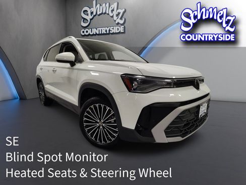 Used 2025 Volkswagen Taos SE FWD image 1
