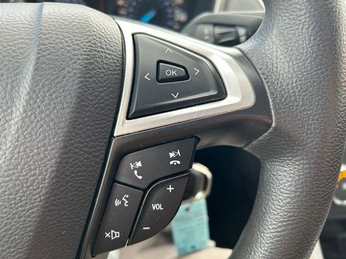 Used 2014 Ford Fusion SE image 19