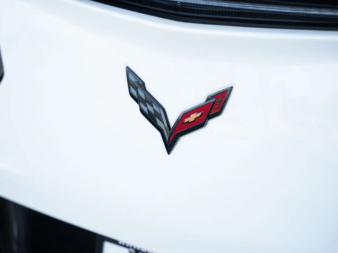 Used 2019 Chevrolet Corvette Z06 RWD image 23