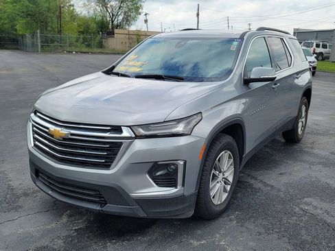 Used 2023 Chevrolet Traverse LT FWD image 5