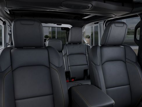 New 2026 Jeep Wrangler Unlimited Sahara AWD/4WD image 27