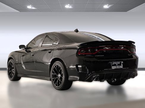 Used 2023 Dodge Charger R/T w/ Plus Group image 3