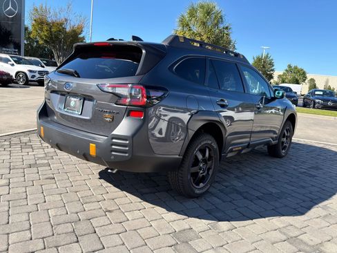 Used 2024 Subaru Outback Wilderness image 9