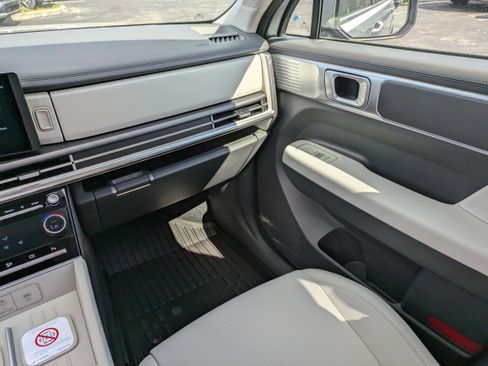 New 2026 Hyundai Santa Fe SE image 17