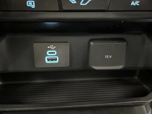 Used 2024 Ford F250 XLT image 21