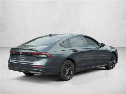 Used 2025 Honda Accord SE image 5