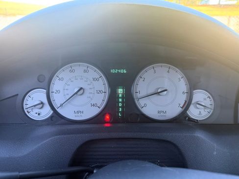 Used 2006 Chrysler 300 Touring RWD image 18