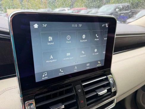 Used 2019 Lincoln Navigator L Reserve w/ Cargo Package AWD/4WD image 9
