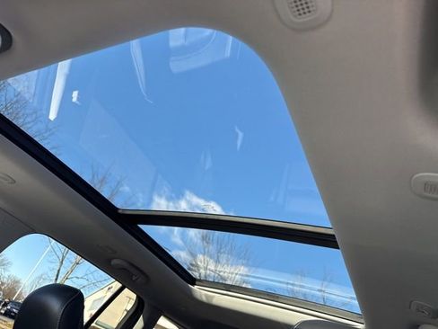 Certified 2022 Jeep Grand Cherokee Limited image 5