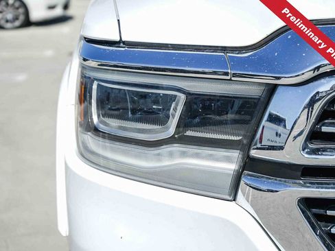 Used 2022 RAM 1500 Laramie AWD/4WD image 4