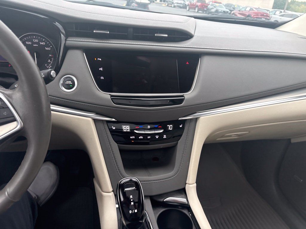 Used 2024 Cadillac XT5 Premium Luxury w/ Technology Package FWD image 19