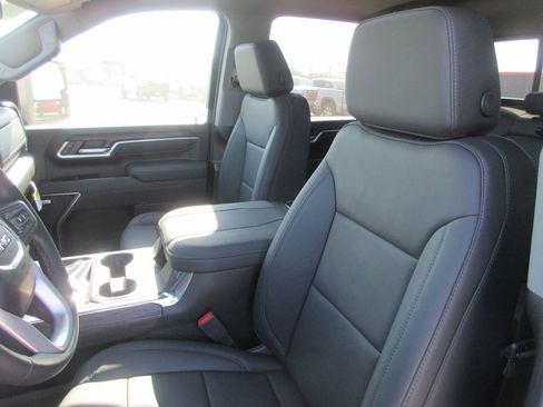 New 2026 GMC Sierra 2500 SLT w/ SLT Premium Package image 13