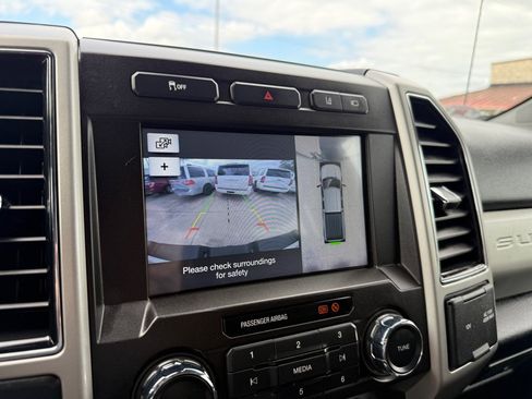 Used 2019 Ford F250 Lariat w/ Lariat Ultimate Package RWD image 35