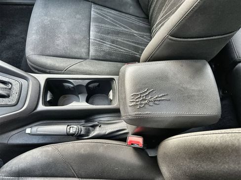 Used 2016 Ford Focus SE image 16