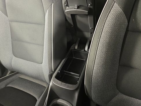 Used 2023 Chevrolet TrailBlazer LT image 28