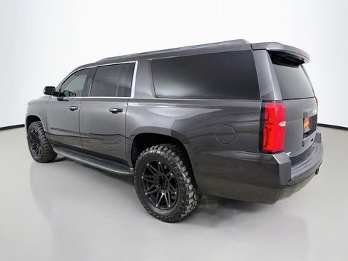 Used 2018 Chevrolet Suburban LS AWD/4WD image 6