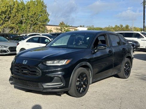 Used 2023 Honda HR-V Sport image 2
