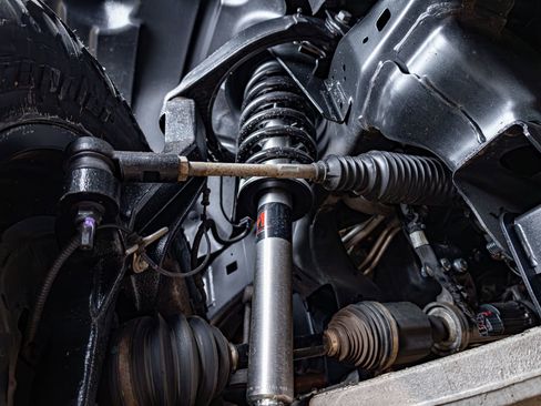 Used 2019 RAM 1500 Laramie w/ Sport Appearance Package image 15