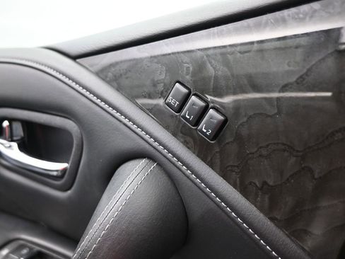 Used 2021 INFINITI QX80 Luxe w/ Cargo Package image 28