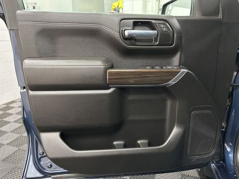 Used 2022 Chevrolet Silverado 1500 LT Trail Boss w/ Bed Protection Package AWD/4WD image 19