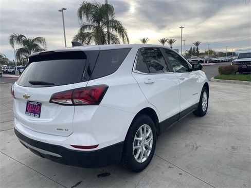 Used 2024 Chevrolet Equinox LT image 8