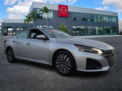 Used 2023 Nissan Altima 2.5 SV