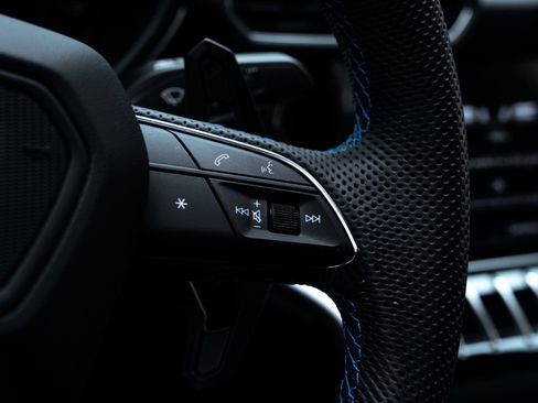 Used 2024 Lamborghini Urus S image 41