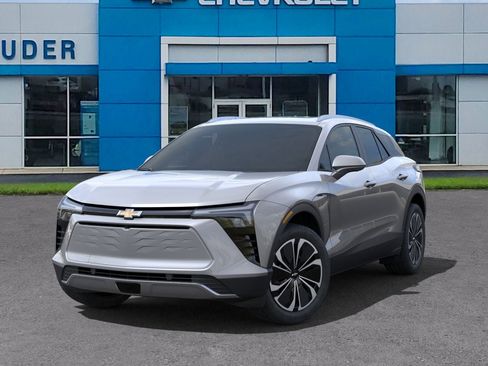 New 2025 Chevrolet Blazer EV LT image 6
