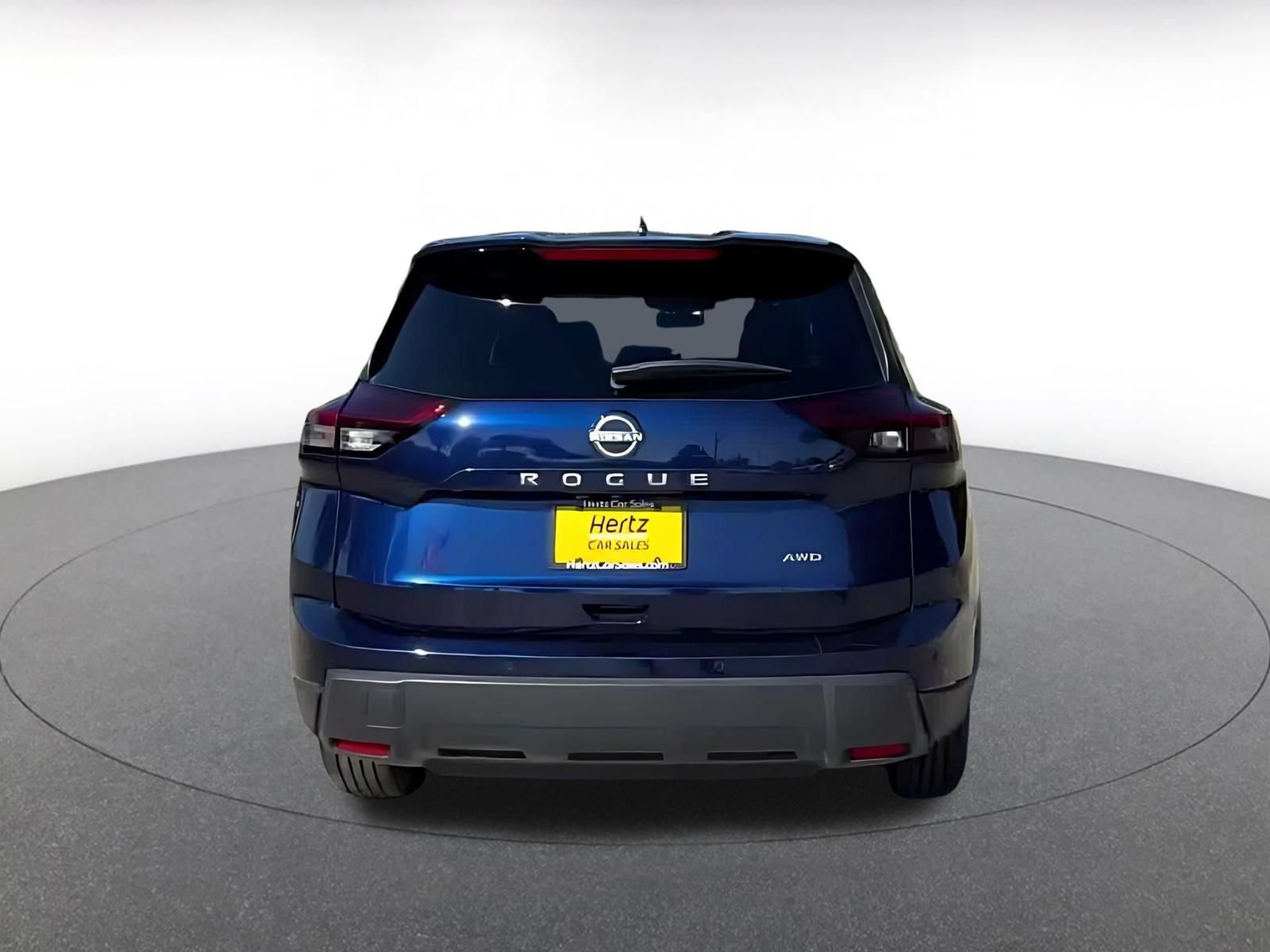 Used 2025 Nissan Rogue SV AWD/4WD image 12