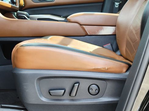 Used 2022 Nissan Pathfinder Platinum w/ Cargo Package image 25