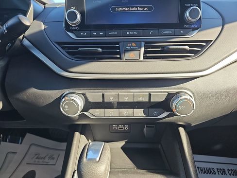 Used 2025 Nissan Altima 2.5 S image 28