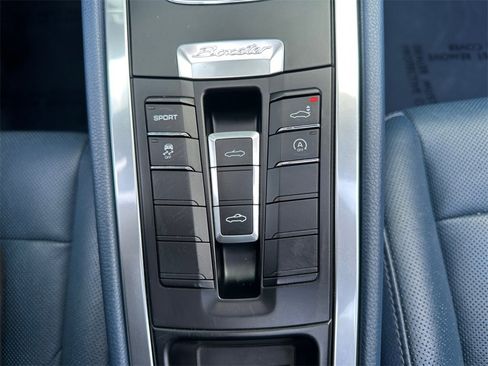 Used 2014 Porsche Boxster image 24
