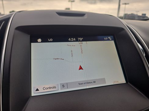Certified 2019 Ford Edge Titanium w/ Cold Weather Package AWD/4WD image 12