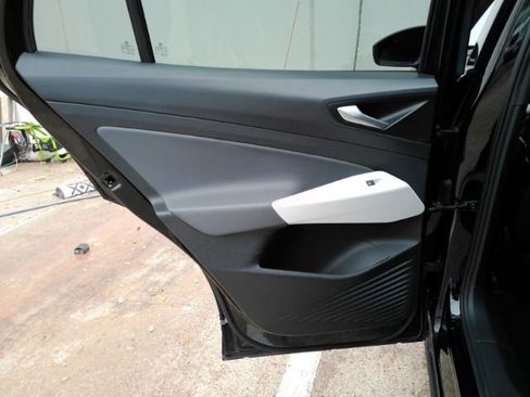 Used 2021 Volkswagen ID.4 1st Edition image 16