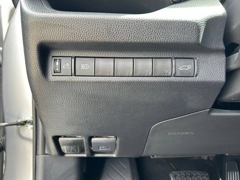 Used 2025 Toyota RAV4 XLE Premium FWD image 14