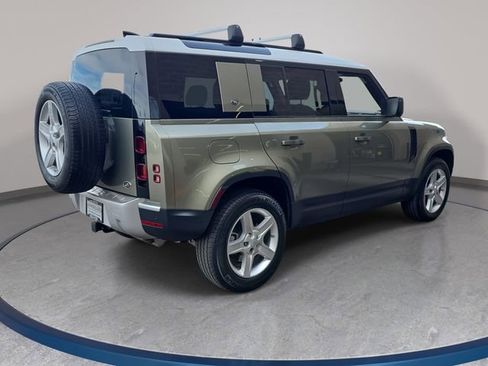 Used 2020 Land Rover Defender 110 SE image 6