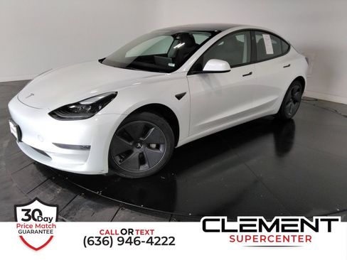 Used 2023 Tesla Model 3 Standard Range image 1