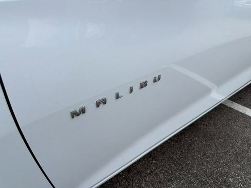 Used 2025 Chevrolet Malibu LT FWD image 10