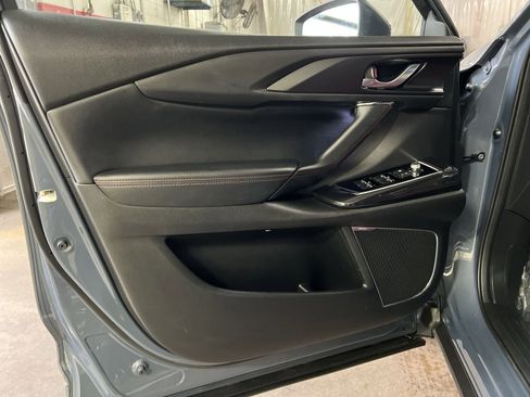 Used 2023 MAZDA CX-9 Carbon Edition image 14