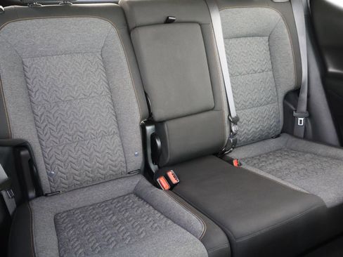 Used 2024 Chevrolet Equinox LT image 19