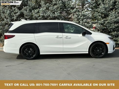 Used 2025 Honda Odyssey Sport-L image 11