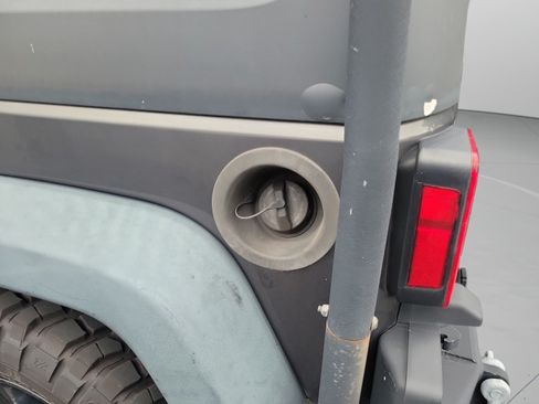Used 2014 Jeep Wrangler Sport AWD/4WD image 25