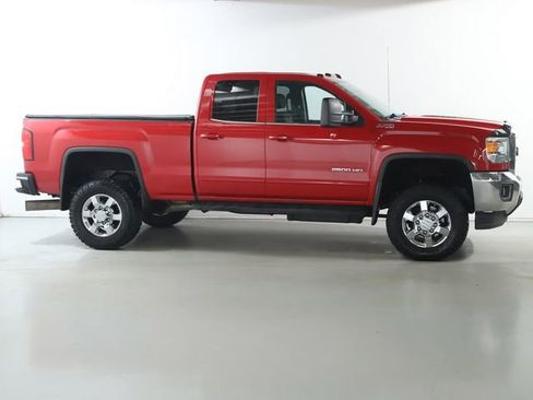 Used 2015 GMC Sierra 2500 SLE w/ SLE Preferred Package image 11