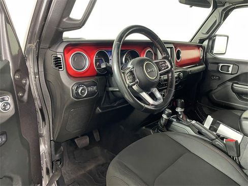 Used 2019 Jeep Wrangler Unlimited Rubicon image 3
