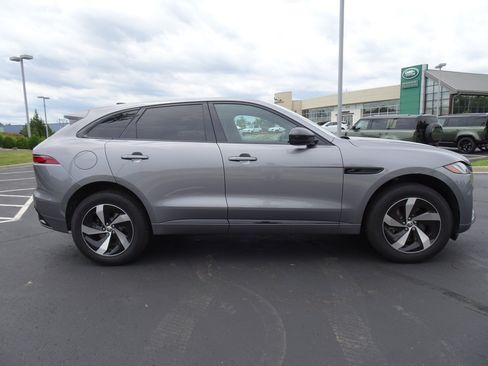 New 2025 Jaguar F-PACE R-Dynamic S AWD/4WD image 11