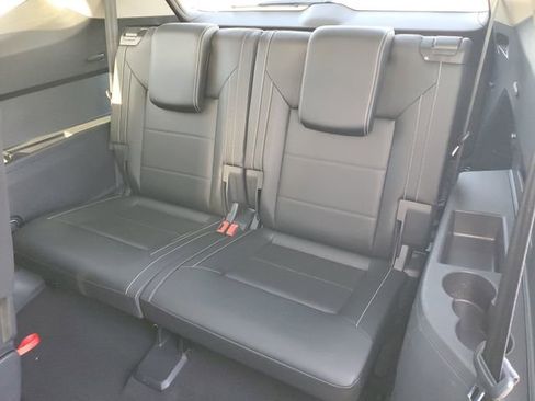 Certified 2023 Volkswagen Atlas SE FWD image 12