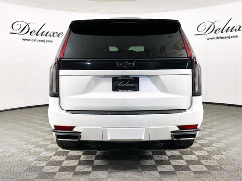 Used 2023 Cadillac Escalade Premium Luxury w/ Performance Package AWD/4WD image 5